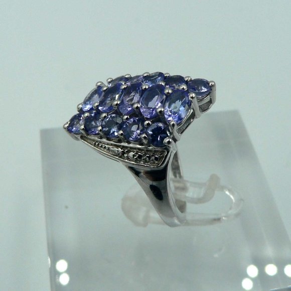 Genuine Tanzanite (Ovl) Ring Size 7 NWOT - Picture 2 of 4